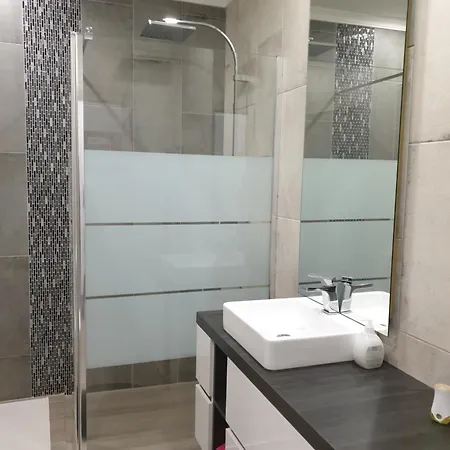 Apartment T1 Na Oura *