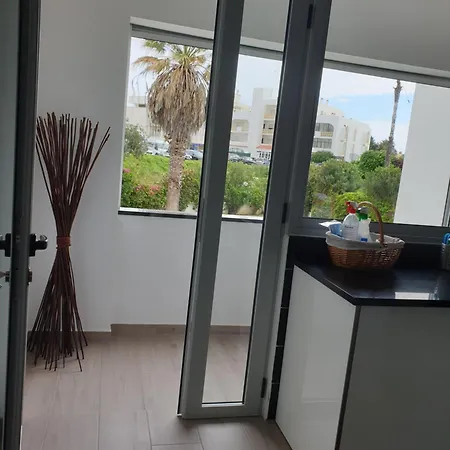 T1 Na Oura Apartment *